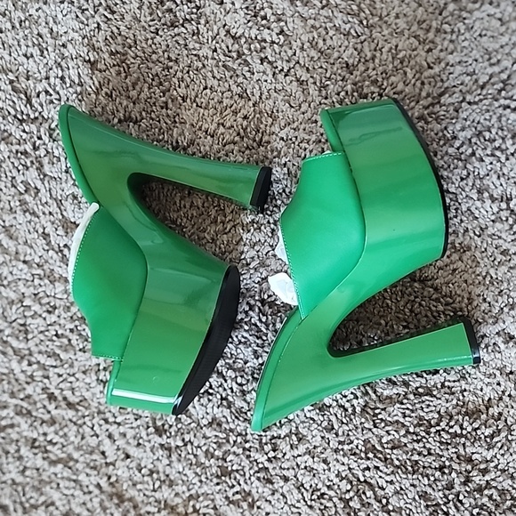 Steve Madden Bristal slip on green platform shoes-6 - Picture 3 of 11